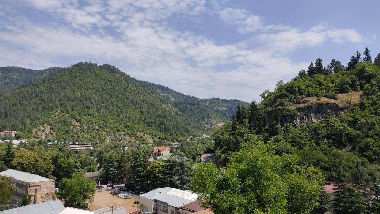 Borjomi Nest Hotel Bagian luar foto